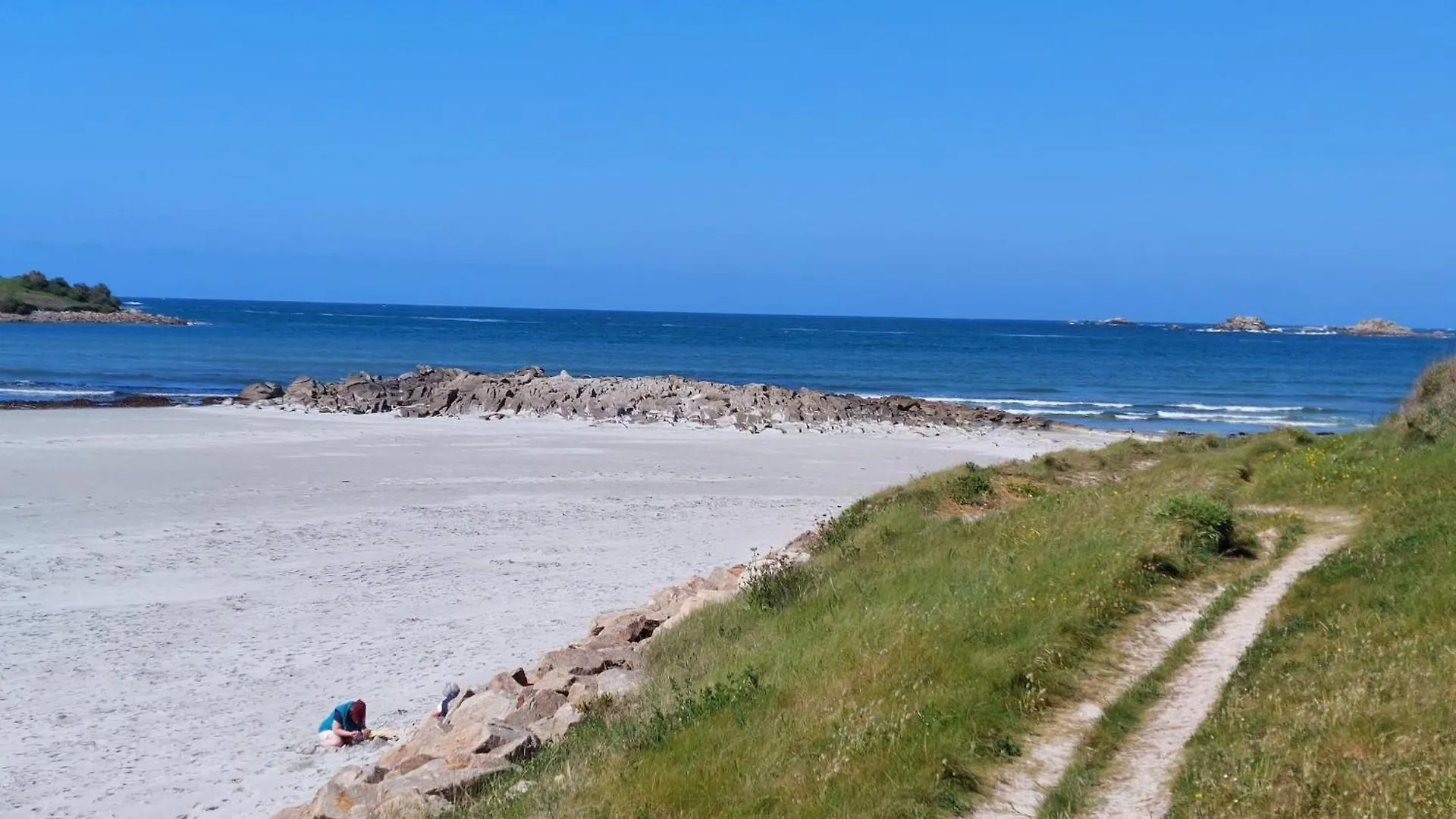 Holiday Home Close To Beach Cl Der Cléder